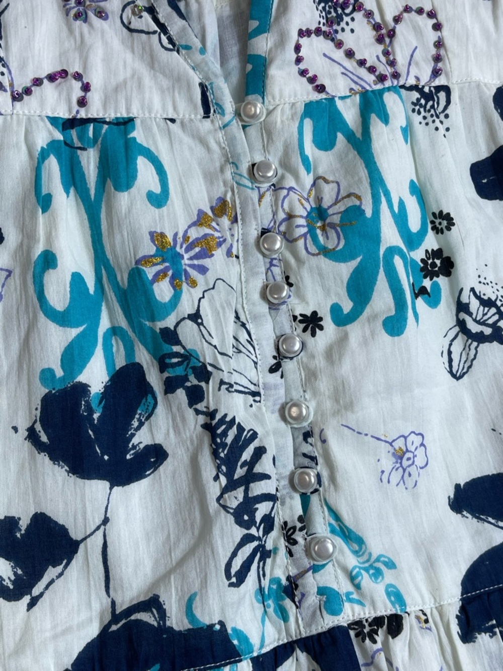 CHAUDRY KC White Floral Tiered Casual Sundress with Teal and Navy Accents - Picture 4 of 15